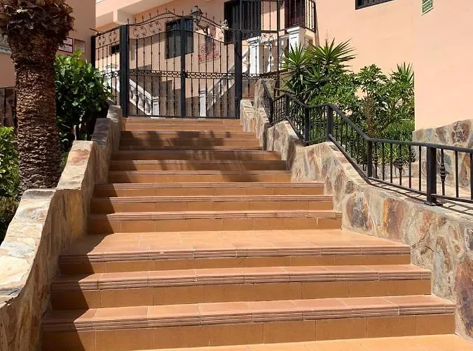 Apartment Paradise Court