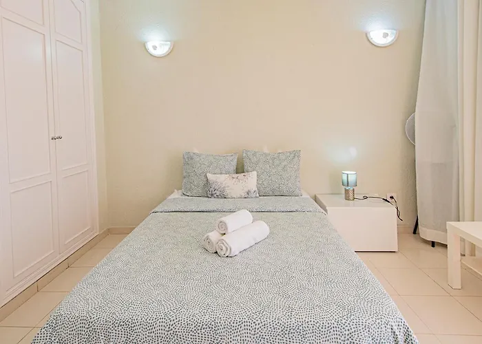 Apartment Paradise Court