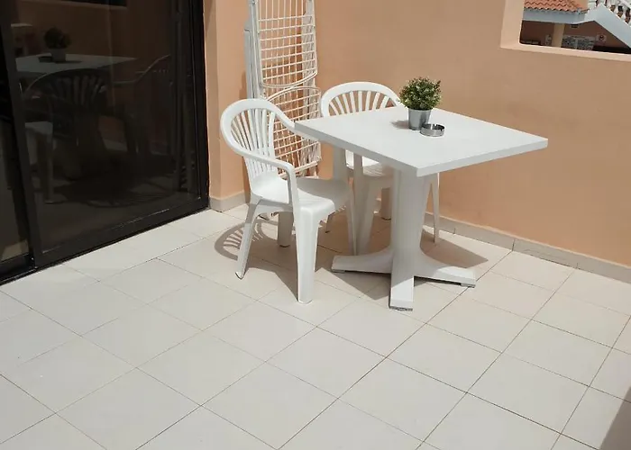 Апартаменты Paradise Court Адехе