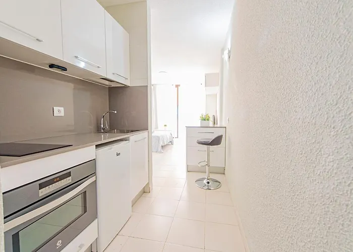 Апартаменты Paradise Court *