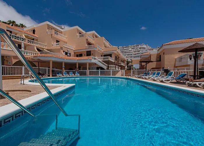 Paradise Court Апартаменты *